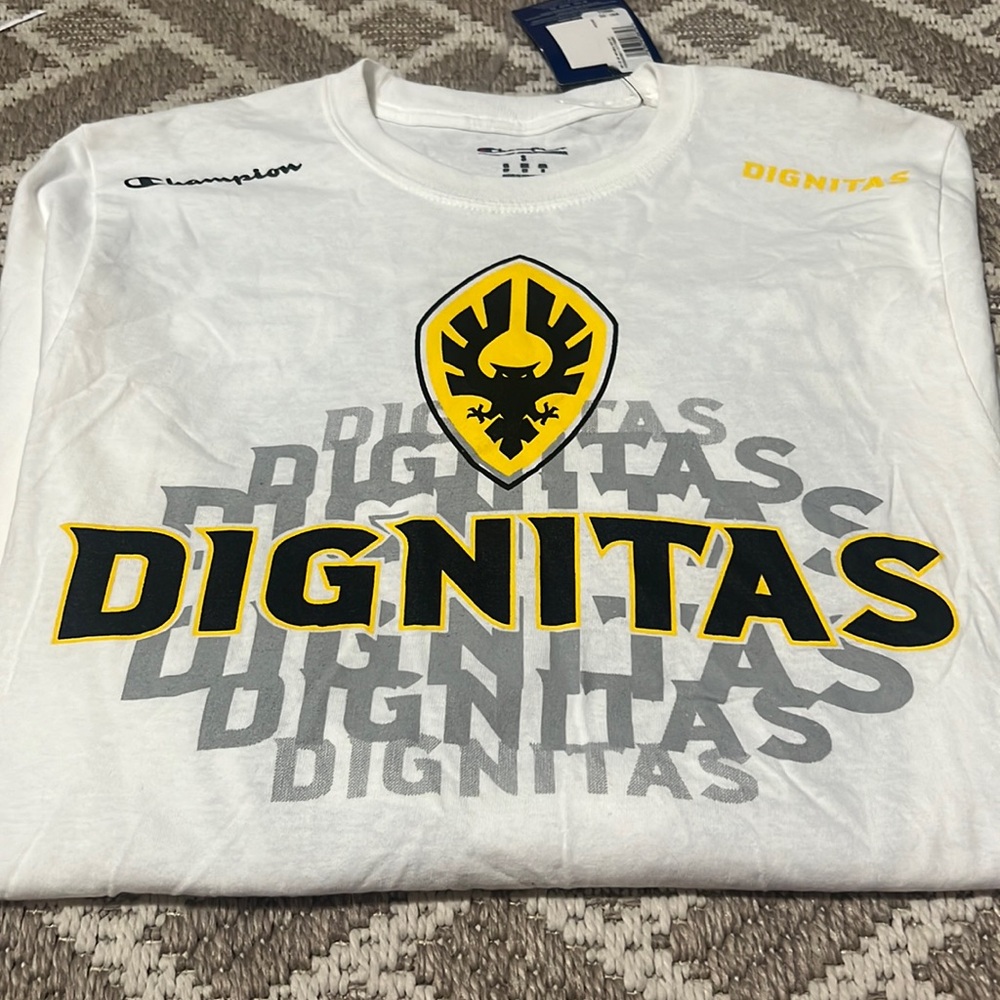 Champion men’s small long sleeve Dignitas t shirt